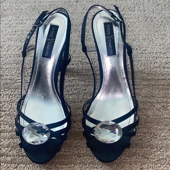 VINCE CAMUTO strappy black heels - Picture 2 of 4